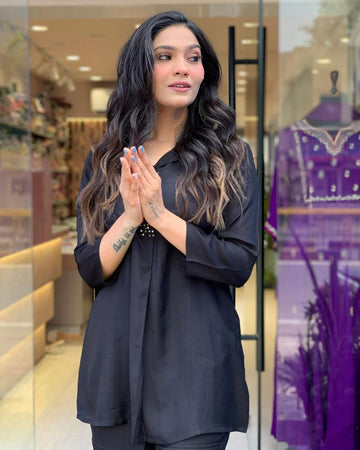 Neck Embroidered Muslin Kaftan